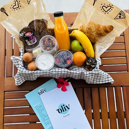 LIV Urban Suites Larnaca Bagian luar foto