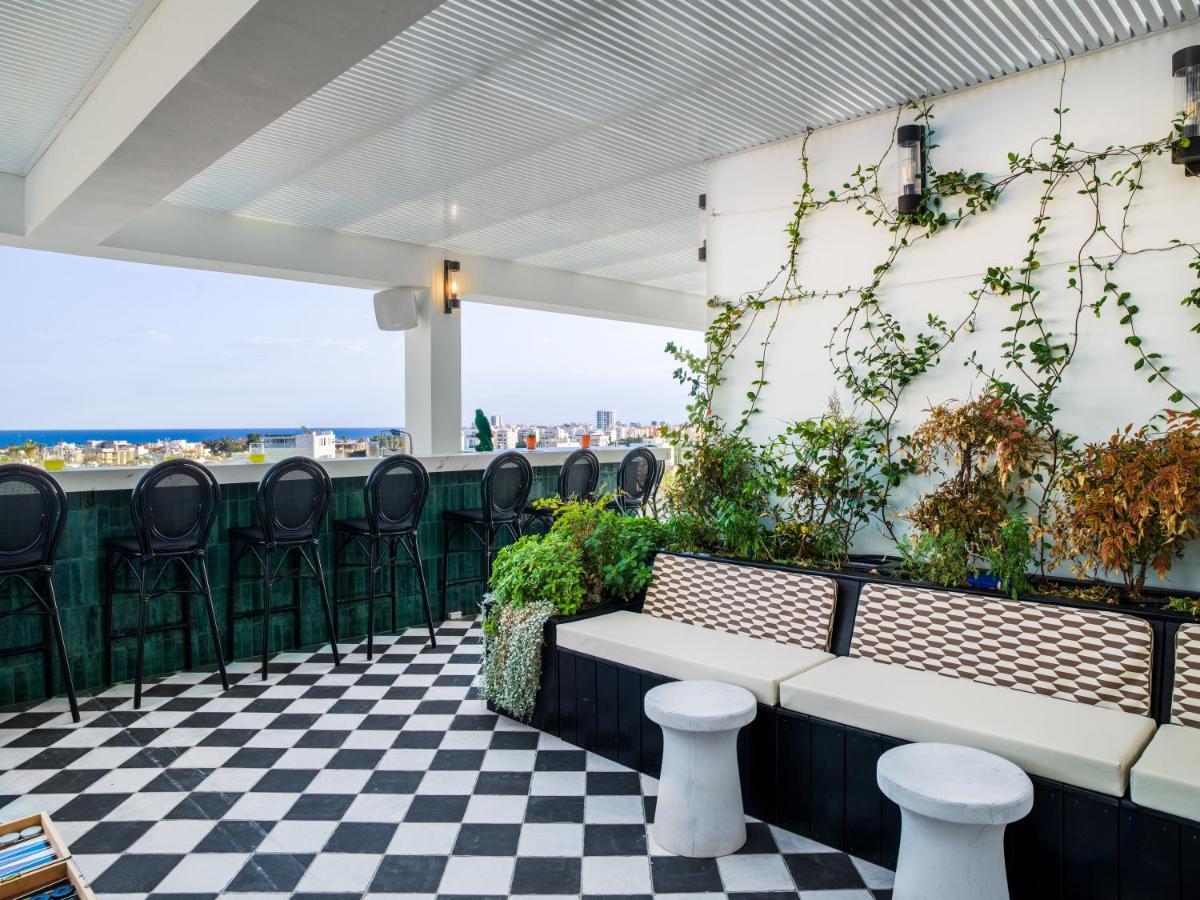 LIV Urban Suites Larnaca Bagian luar foto