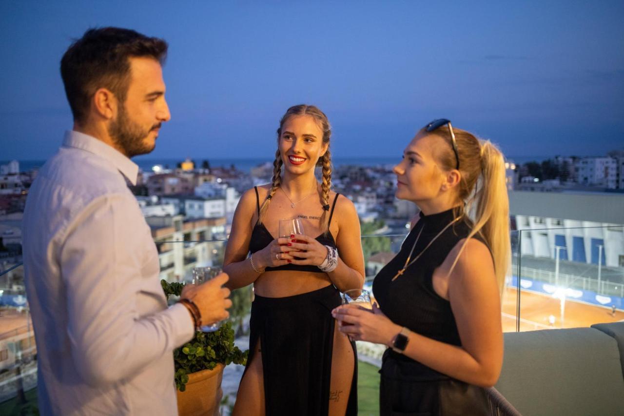 LIV Urban Suites Larnaca Bagian luar foto