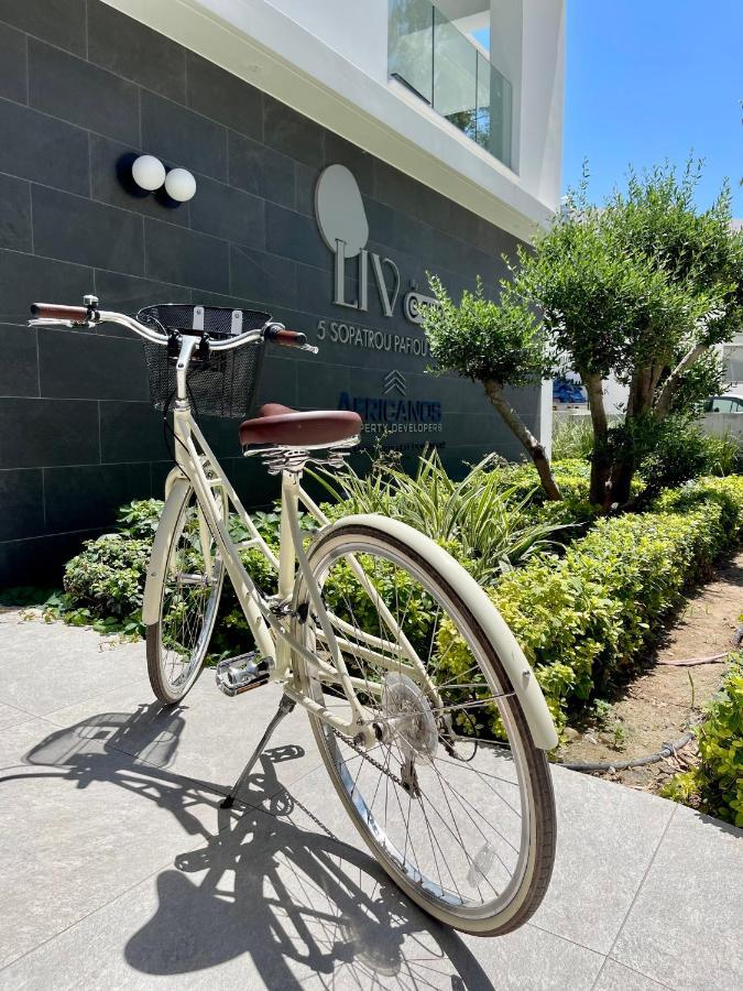 LIV Urban Suites Larnaca Bagian luar foto